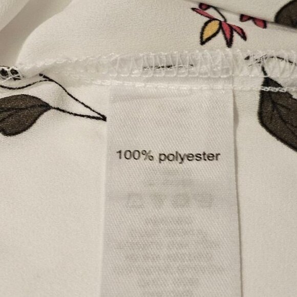 Maurices Women's Multicolor Floral Blouse Size 1X - Picture 5 of 5